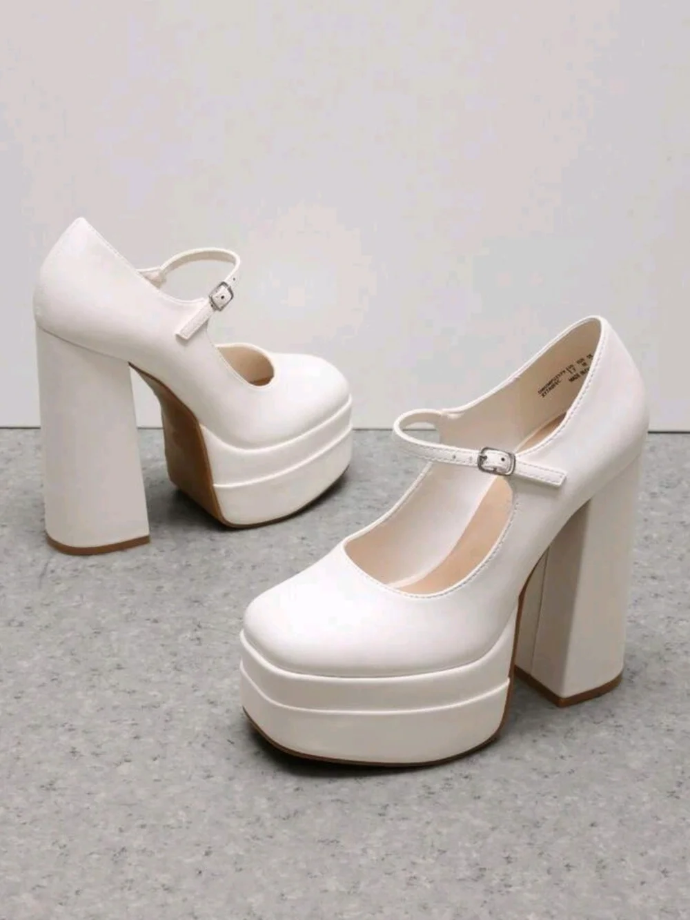 Dream Pairs White Mary Jane Platform Pumps